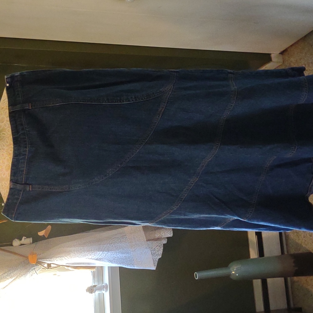 Westport denim skirt. Size 8